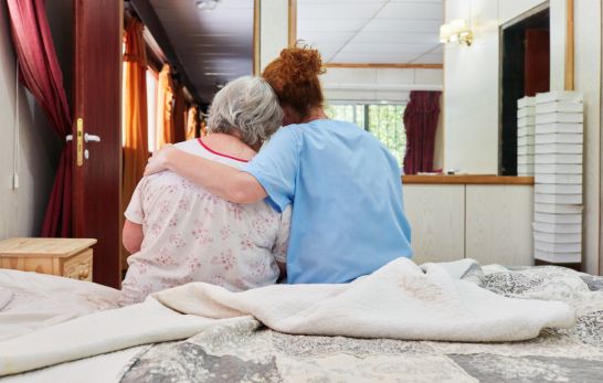 Pflegende Angehörige und der Umgang mit Stuhlinkontinenz